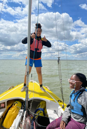 Sailing girls 5