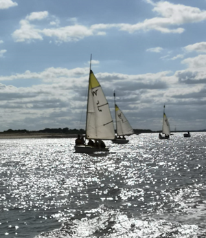 Sailing girls 1